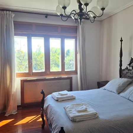 Apartman Casa De Piedra Con Jardin Y Piscina